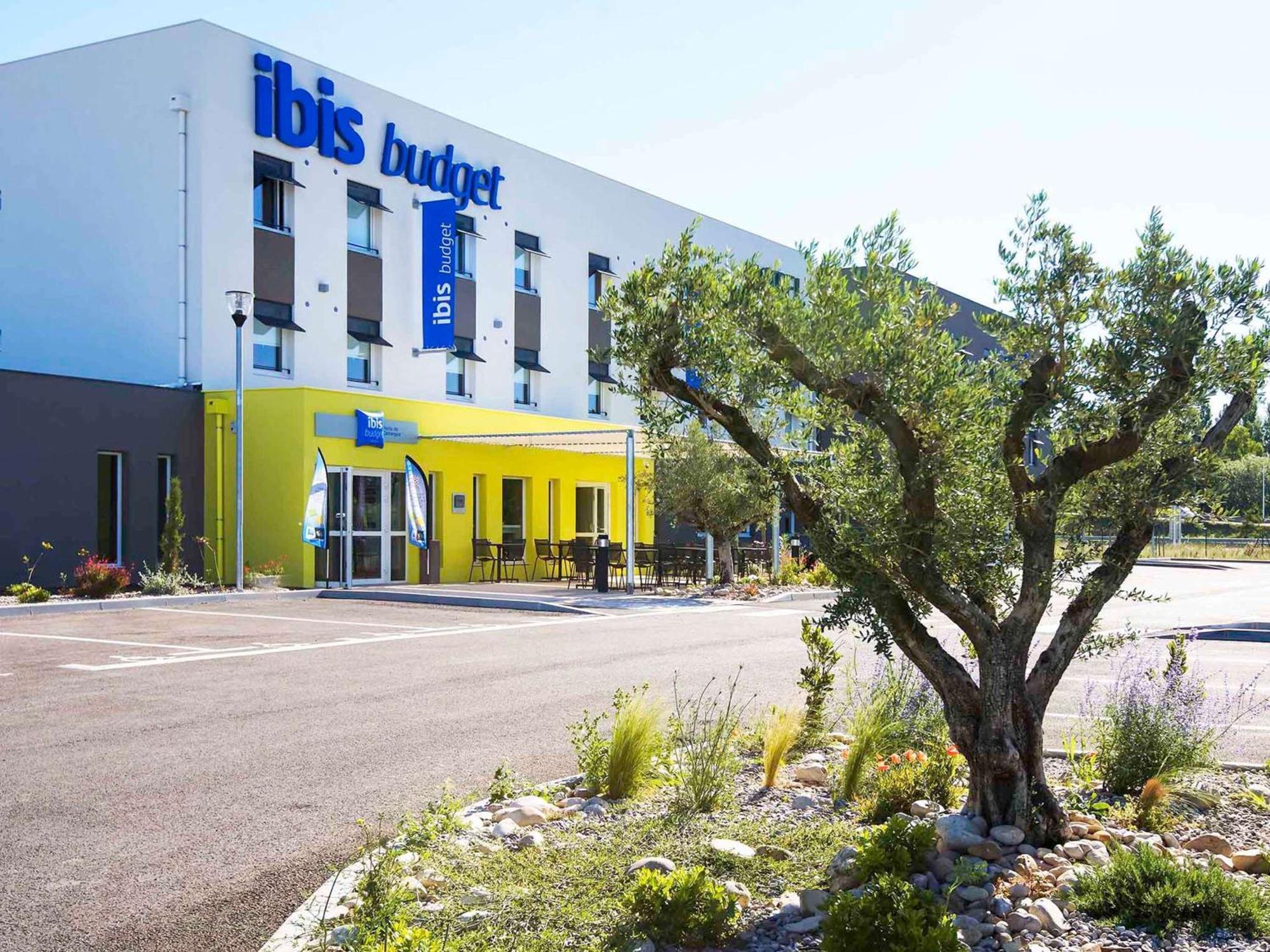 סנט-מרטין-דה-קרו Ibis Budget Porte De Camargue מראה חיצוני תמונה